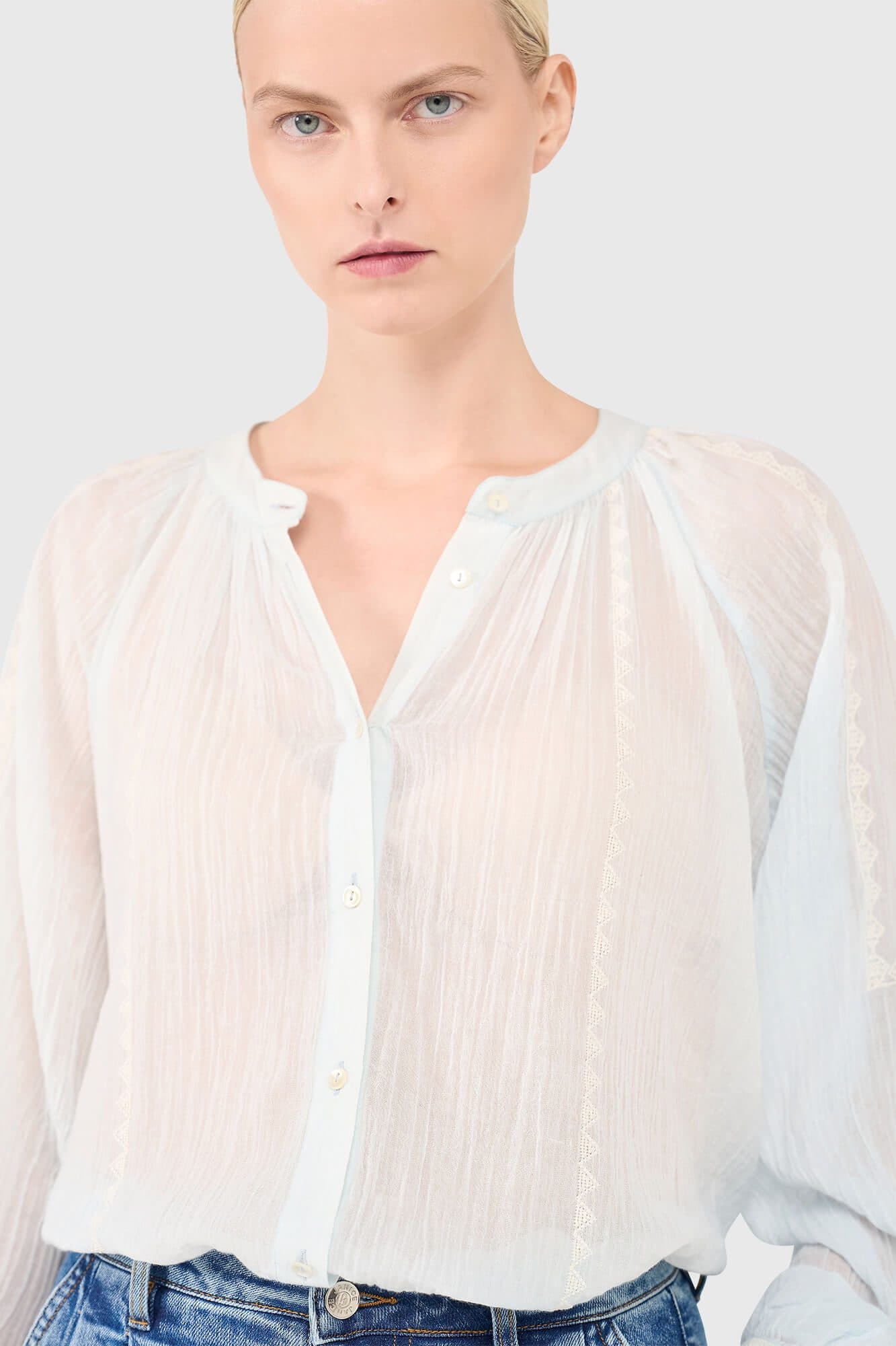 Beau Blouse Light Blauw - alternatieve afbeelding