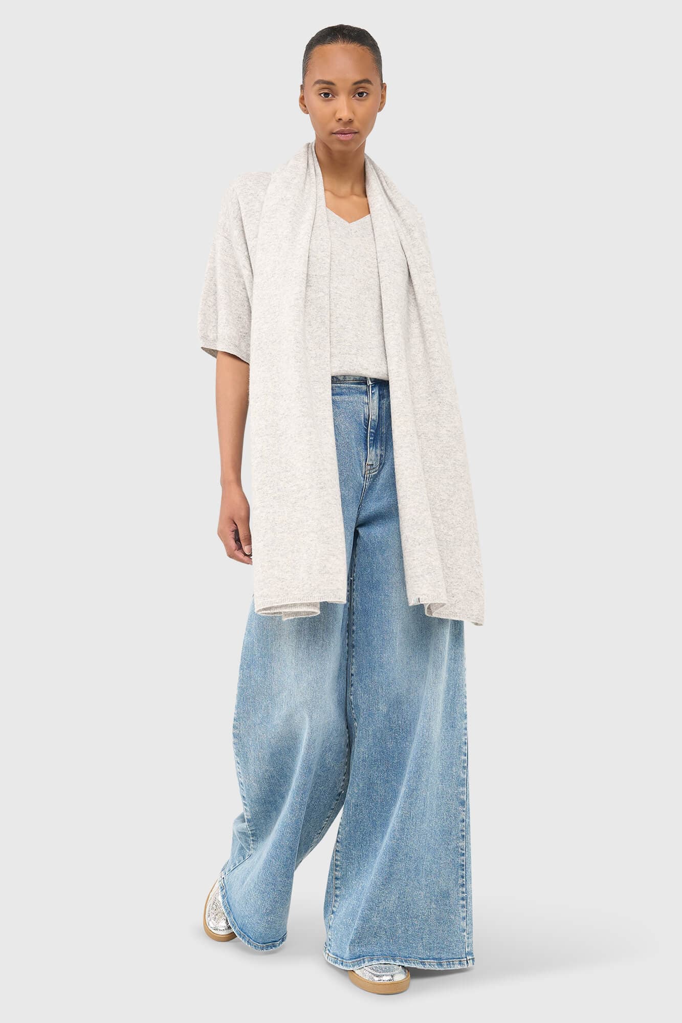 Santos Sjaal Grijs - alternatieve afbeelding