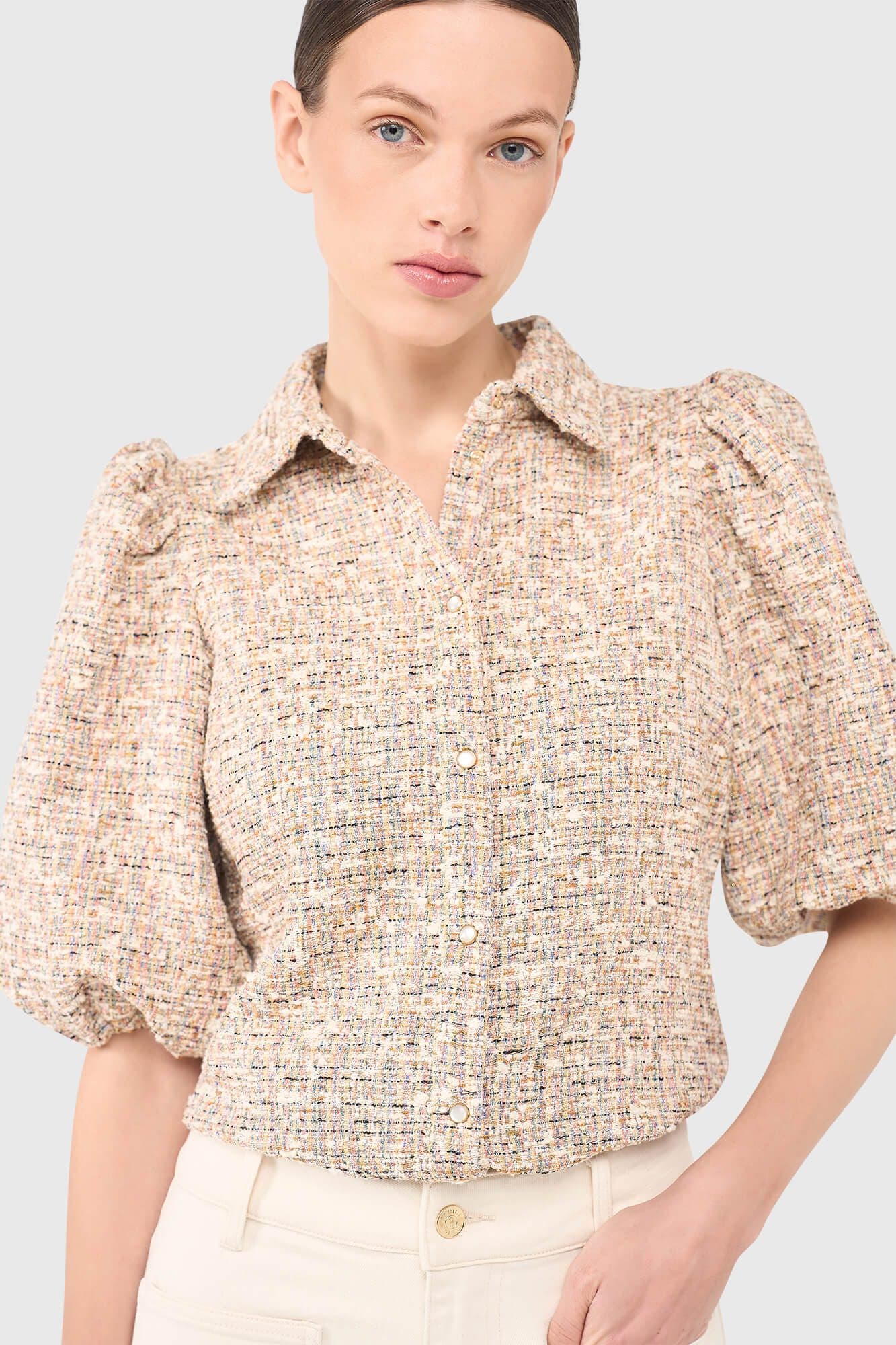 Lars Blouse Beige - alternatieve afbeelding