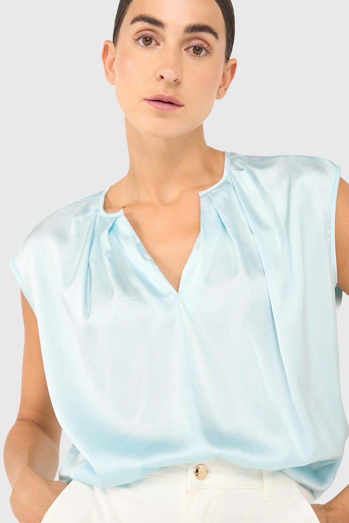 Ross Top Licht Blauw - alternatieve afbeelding