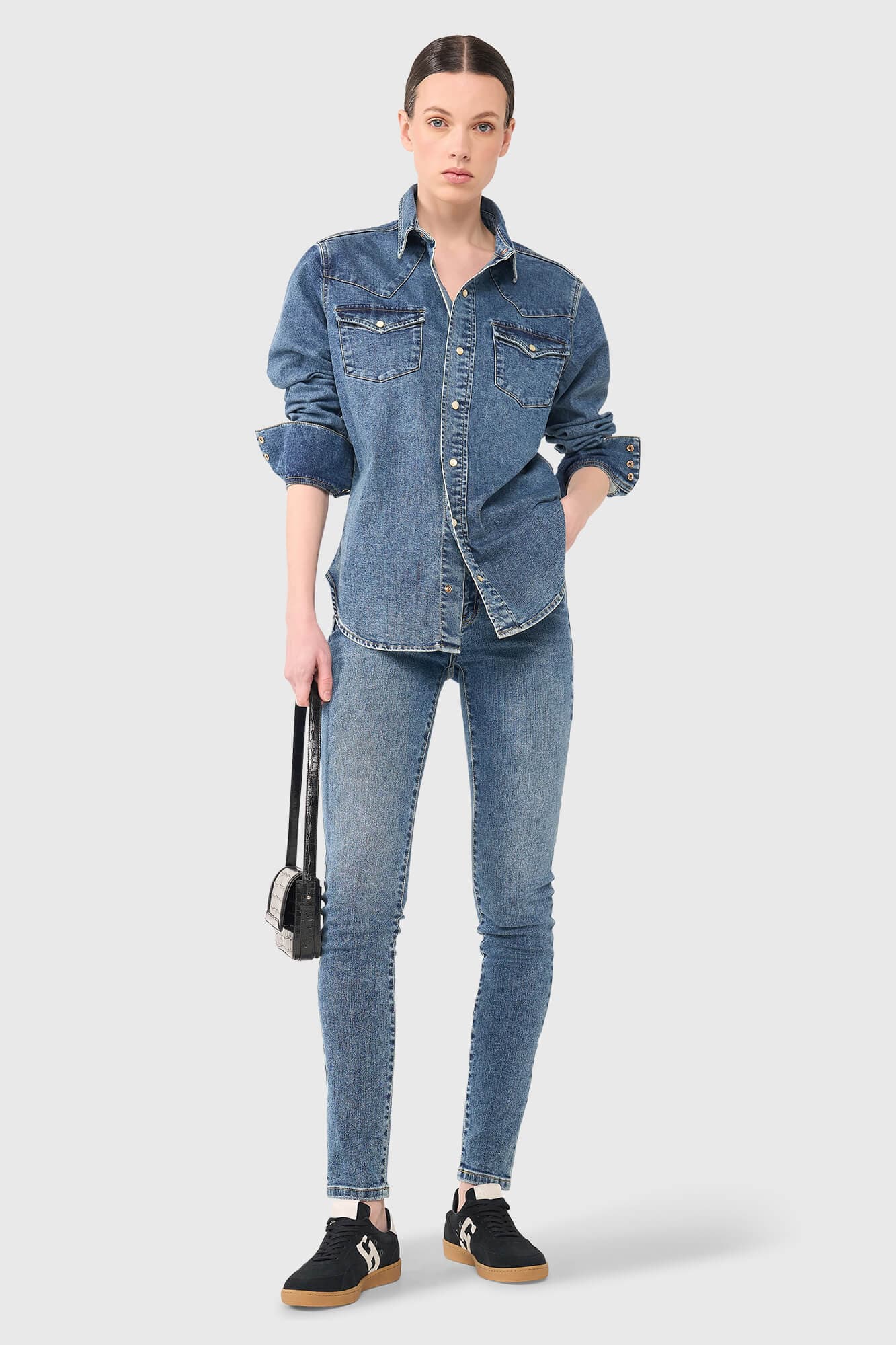 Levi Blauw 376 - alternatieve afbeelding